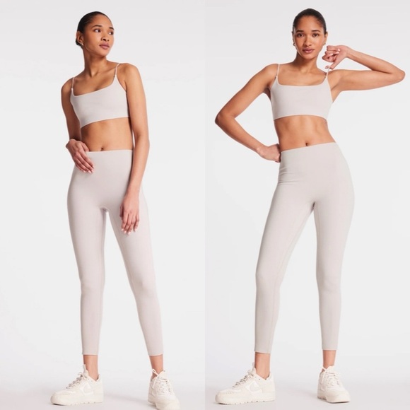 Le Ore Pants - NWT Le Ore Matching Set: Bella Bonded Legging & Bra in Ashes of Roses Small